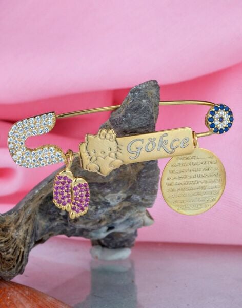 Kişiye Özel İsimli Nazarlı Ve Ayaklı Gümüş Bebek İğnesi