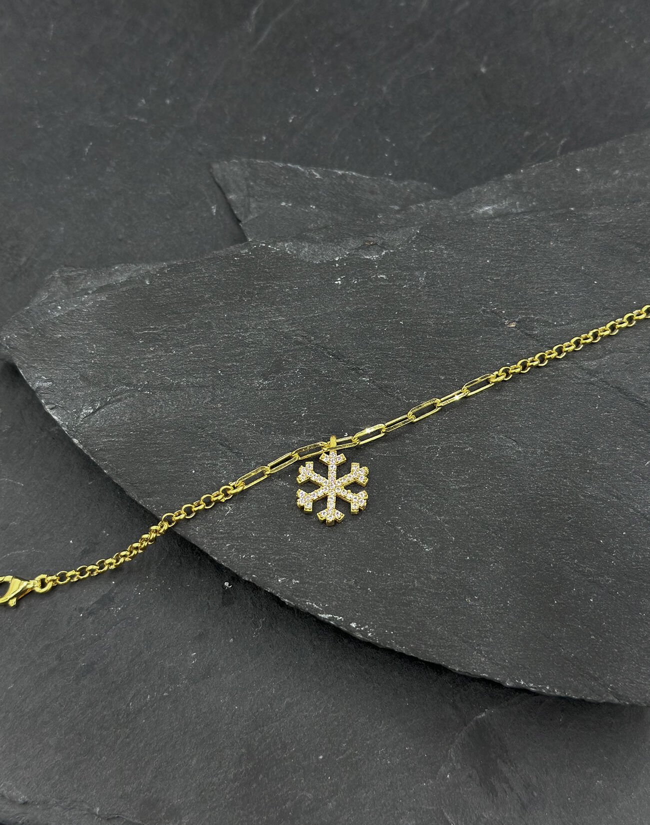 Kar Tanesi Sallantılı Doc Zincirli Gümüş Bileklik