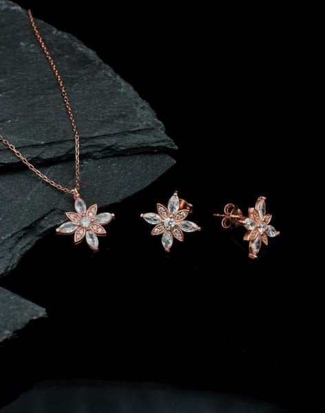 Pembe Markiz Taşlı Gümüş Umut Çiçeği Kolye ve Küpe Kombin BEYAZ