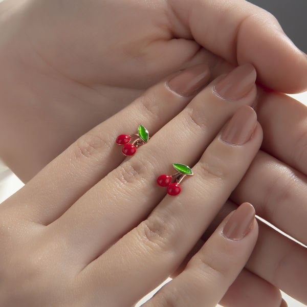 Mineli Kiraz Gümüş Çocuk Küpesi