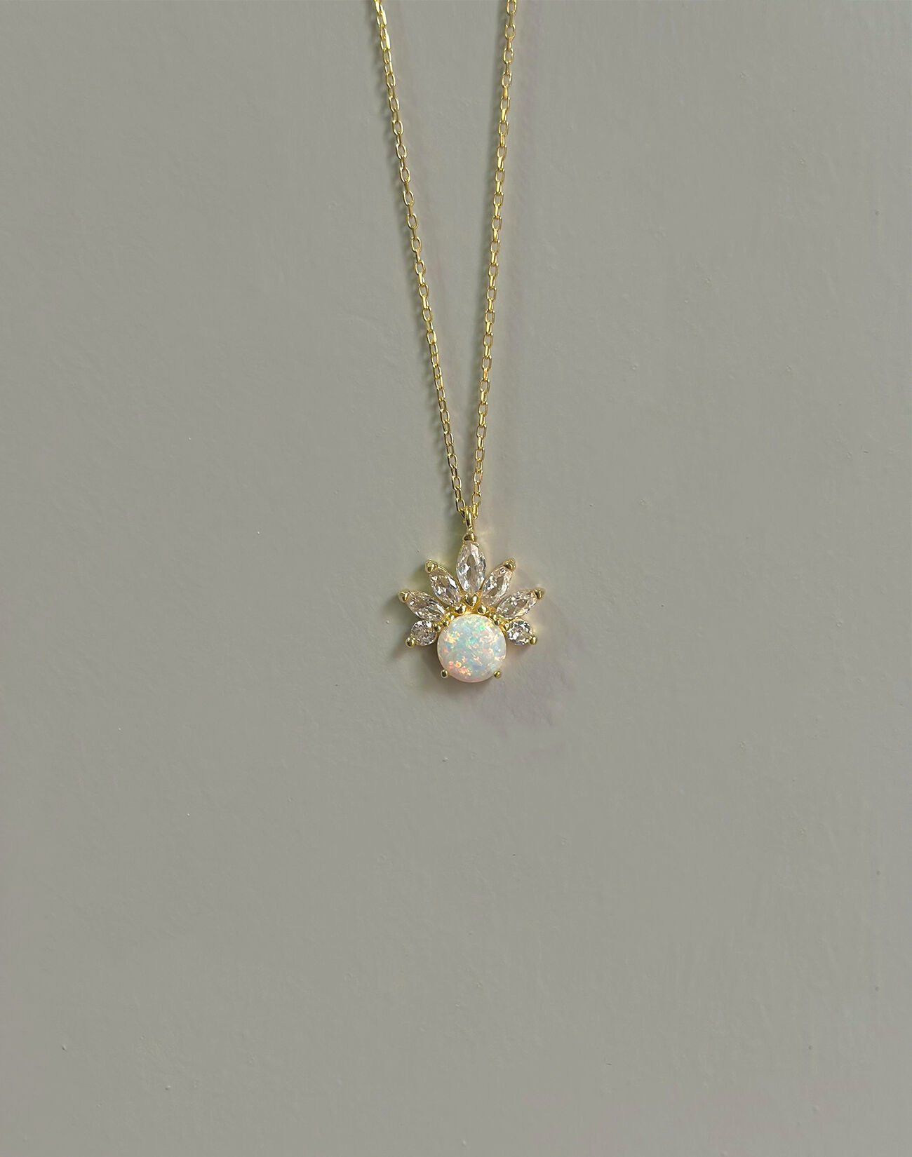 Opal Taşlı Gümüş Sultan Kolye