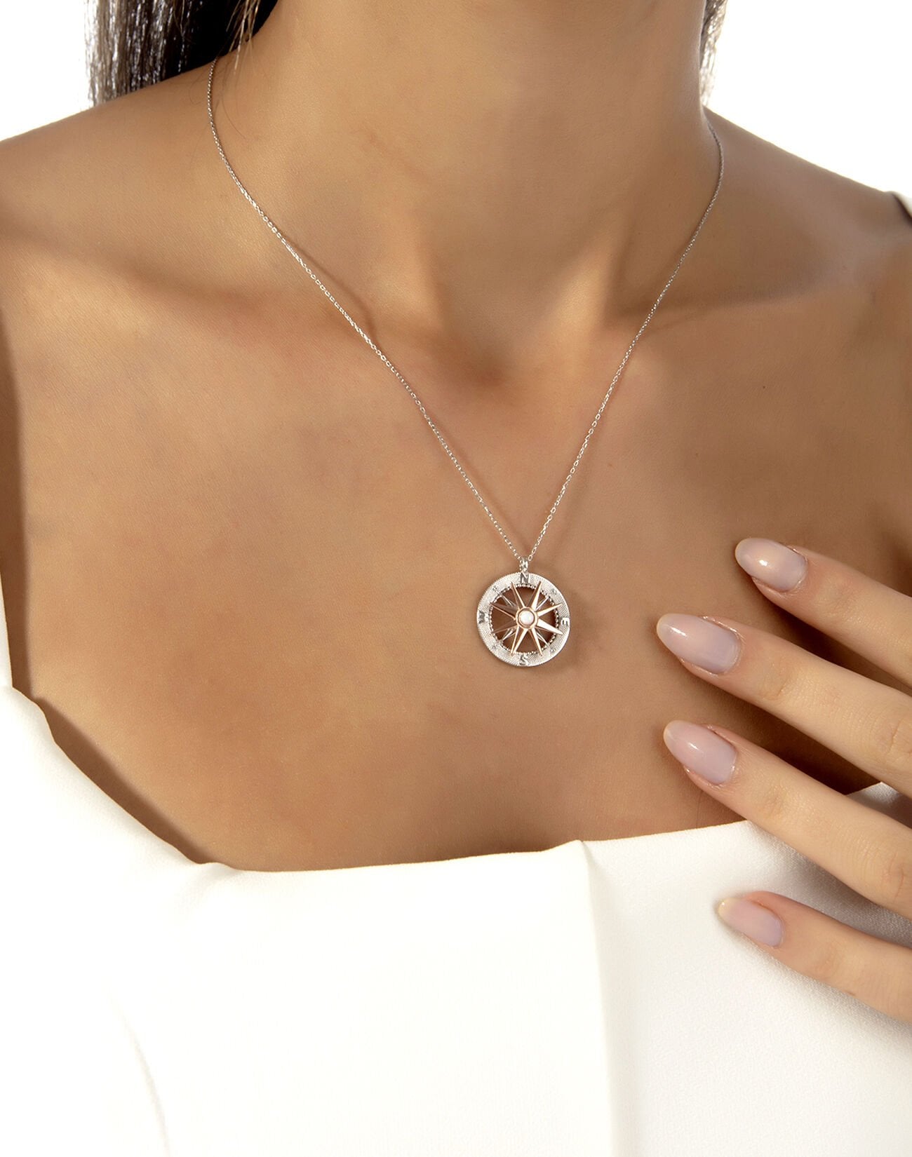 925 Ayar Gümüş Beyaz Opal Taşlı  Dönence Pusula Kolye