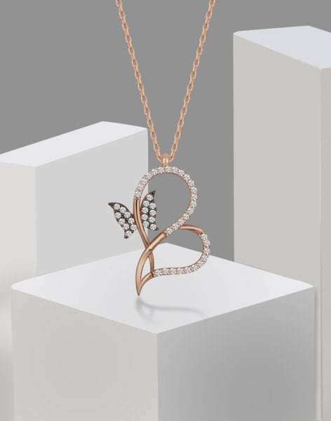 925 Ayar Gümüş Kelebekli Kalp Kolye