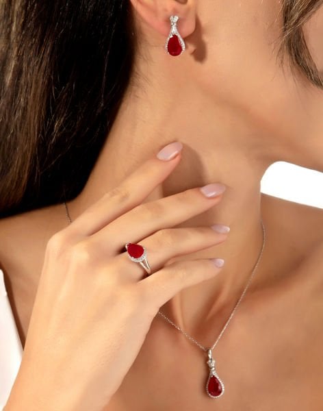 925 Ayar Garnet Rengi Damla Taşlı Gümüş Takı Seti