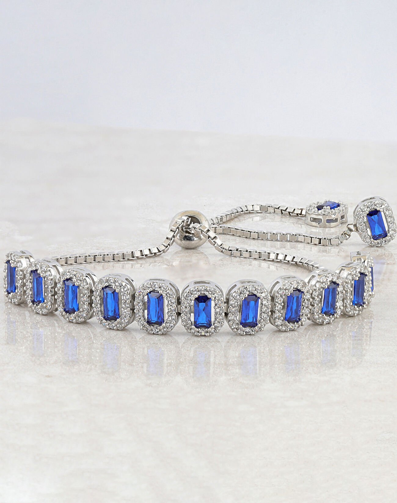 925 Ayar Safir Rengi Baget Taşlı Gümüş Asansörlü Bileklik