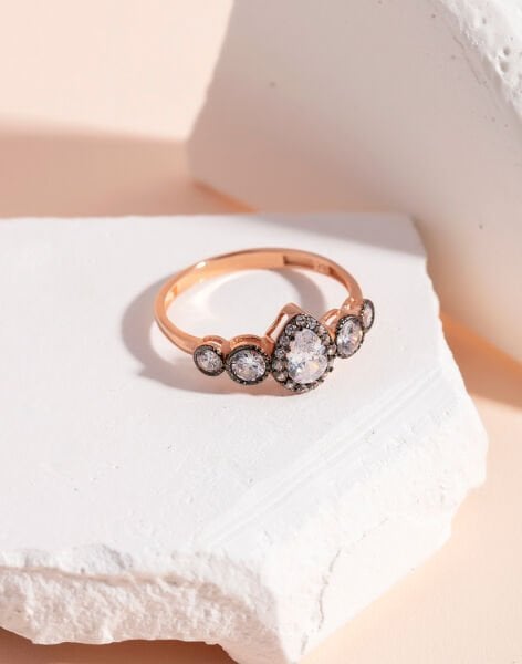 925 Ayar Elmas Montürü Gümüş Yüzük