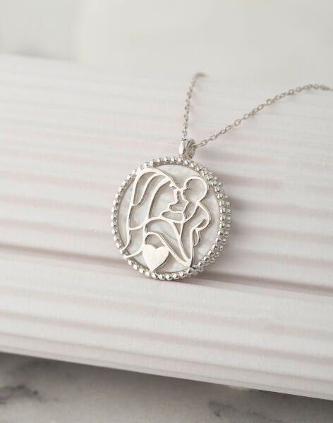 925 Ayar Gümüş Beyaz Sedef Taşlı Bir Kalpte İki Can Kolyesi