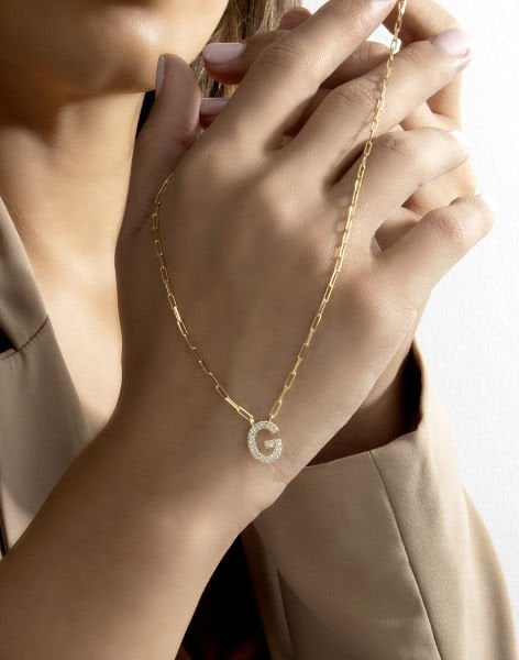 Ataç Zincir Modeli Gümüş Harf Kolye