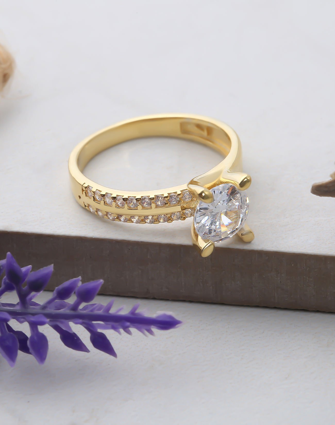 Mekik Tırnaklı Tek Taş Gümüş Yüzük