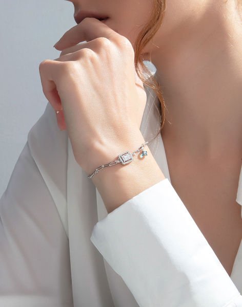 Nazar Sallantılı Trapez Taşlı Gümüş Bileklik