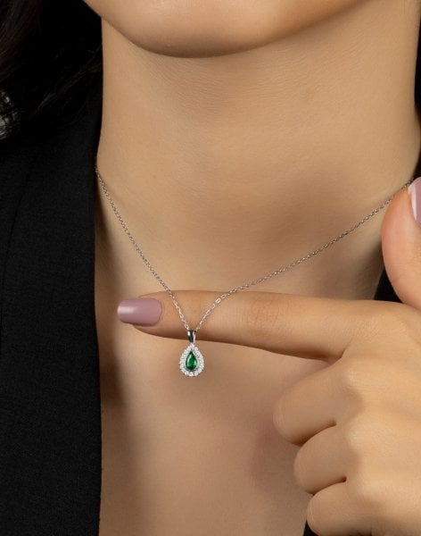 Zümrüt Renk Gümüş Damla Taşlı Kolye