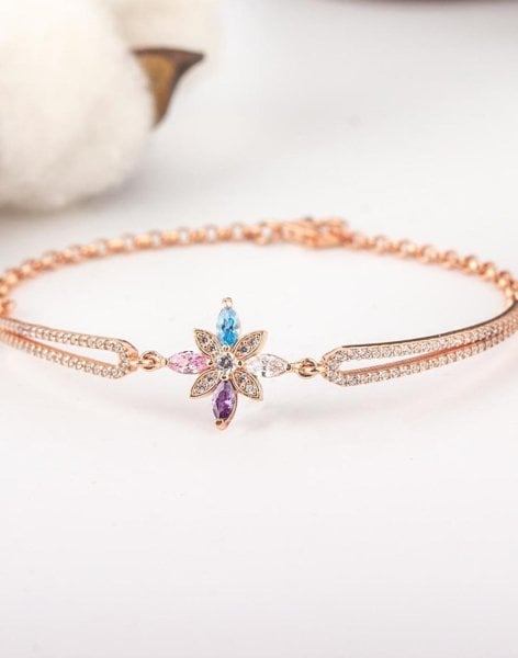 Kelepçe Modeli Mix Taşlı Gümüş Umut Çiçeği Bileklik