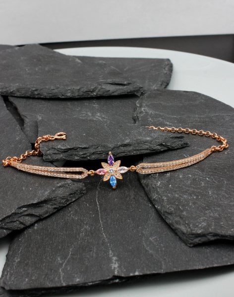 Kelepçe Modeli Mix Taşlı Gümüş Umut Çiçeği Bileklik