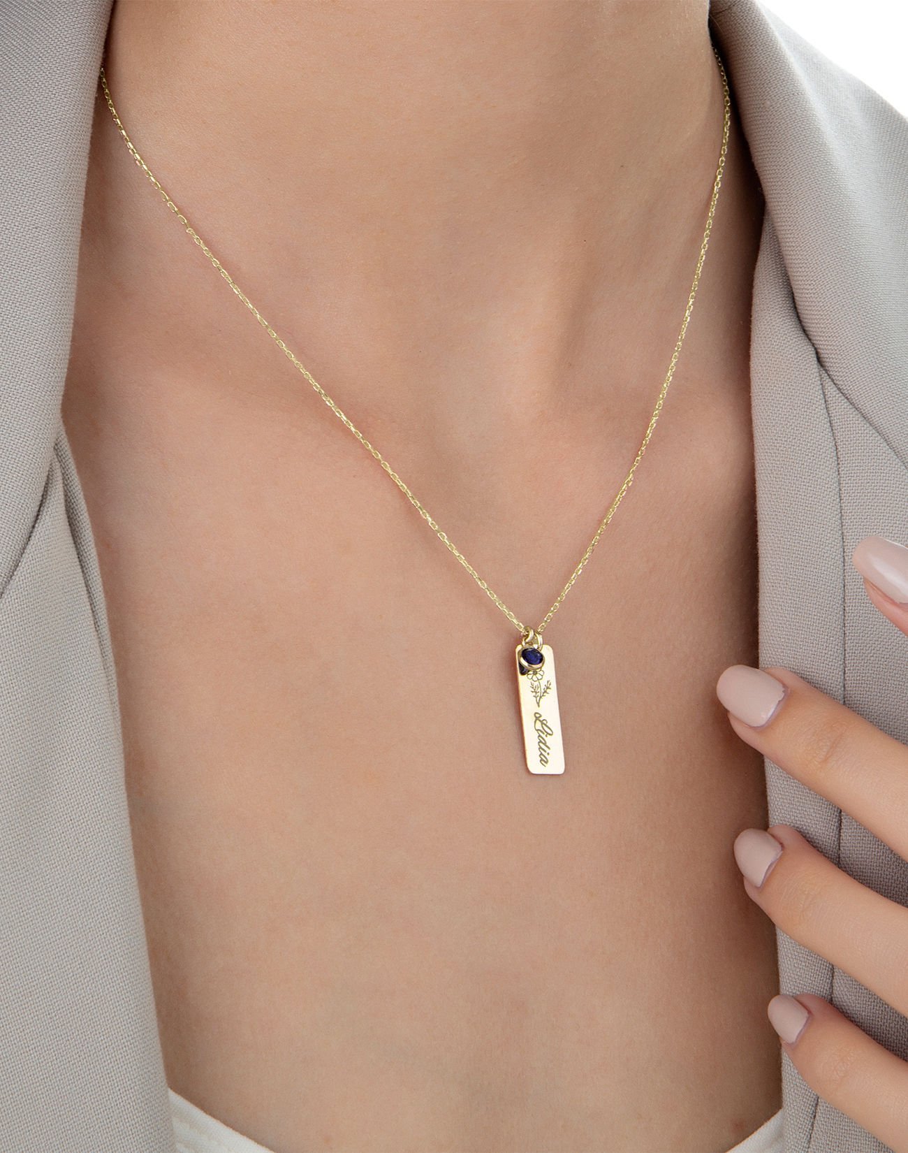 Doğum Çiçeği ve Doğum Taşlı İsimli Plaka Kolye