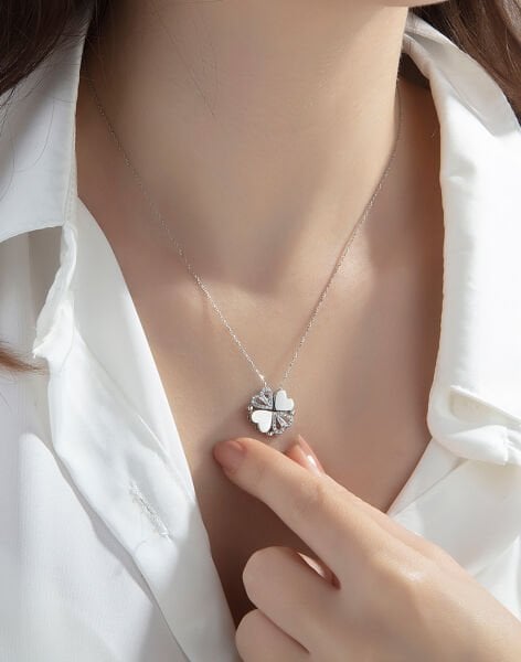 Trapez Taşlı Özel Tasarım Mıknatıslı Kolye Rodyum Kaplama