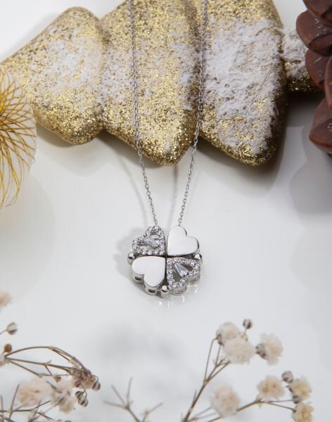 Trapez Taşlı Özel Tasarım Mıknatıslı Kolye Rodyum Kaplama