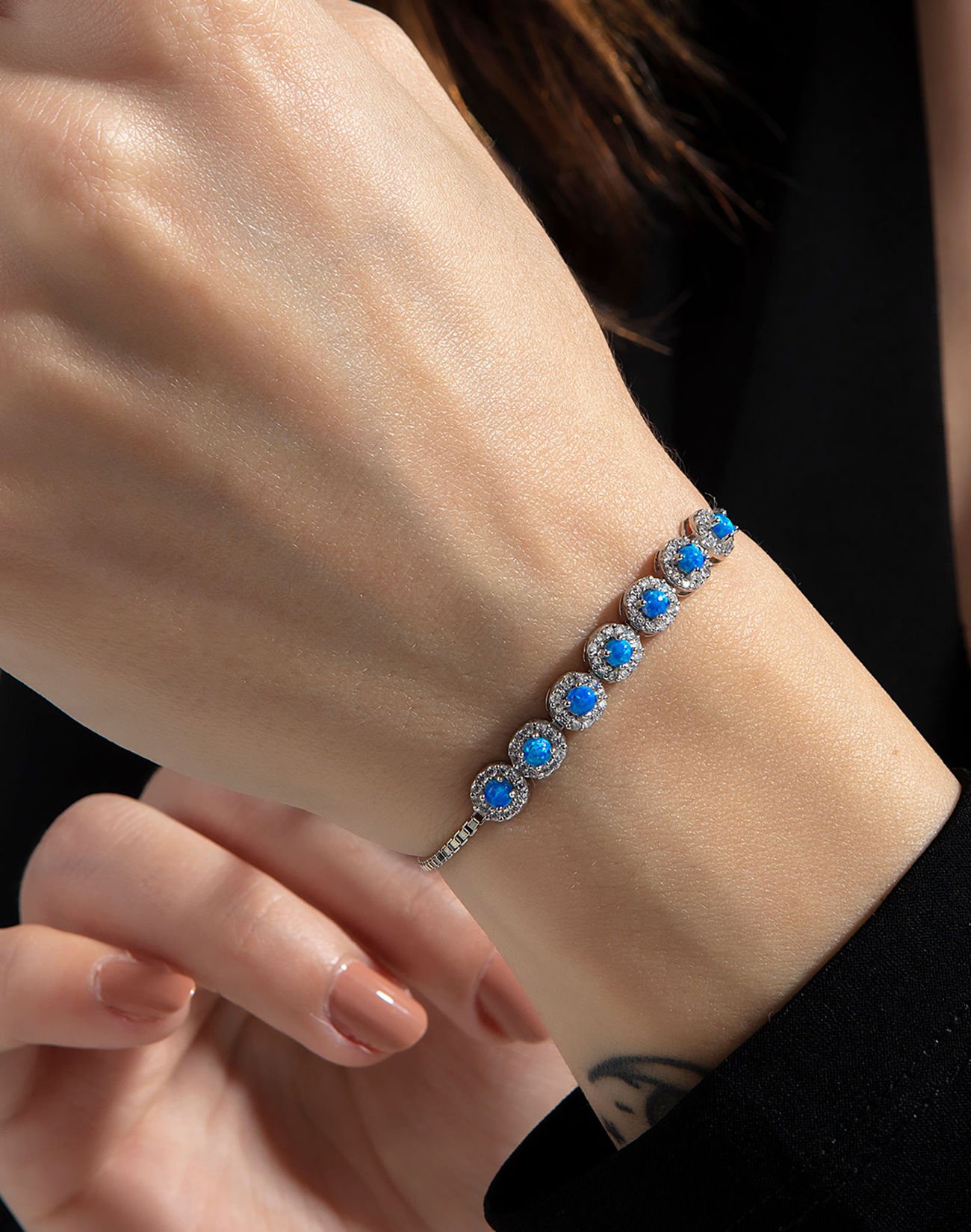 Opal Sıra Taşlı Asansörlü Gümüş Bileklik