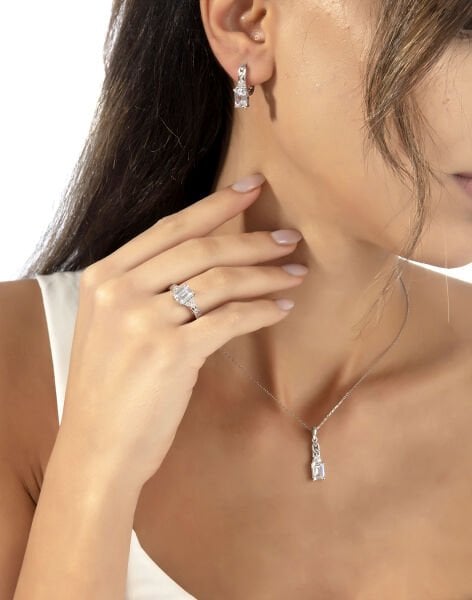 925 Ayar Zincir Modeli Baget Taşlı Gümüş Takı Seti