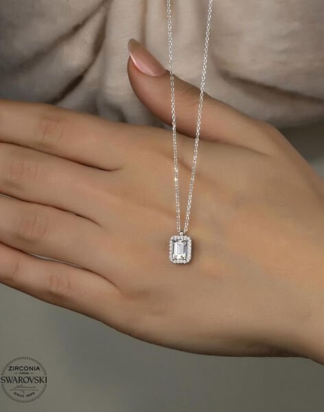 Baget Taşlı Gümüş Swarovski Kolye