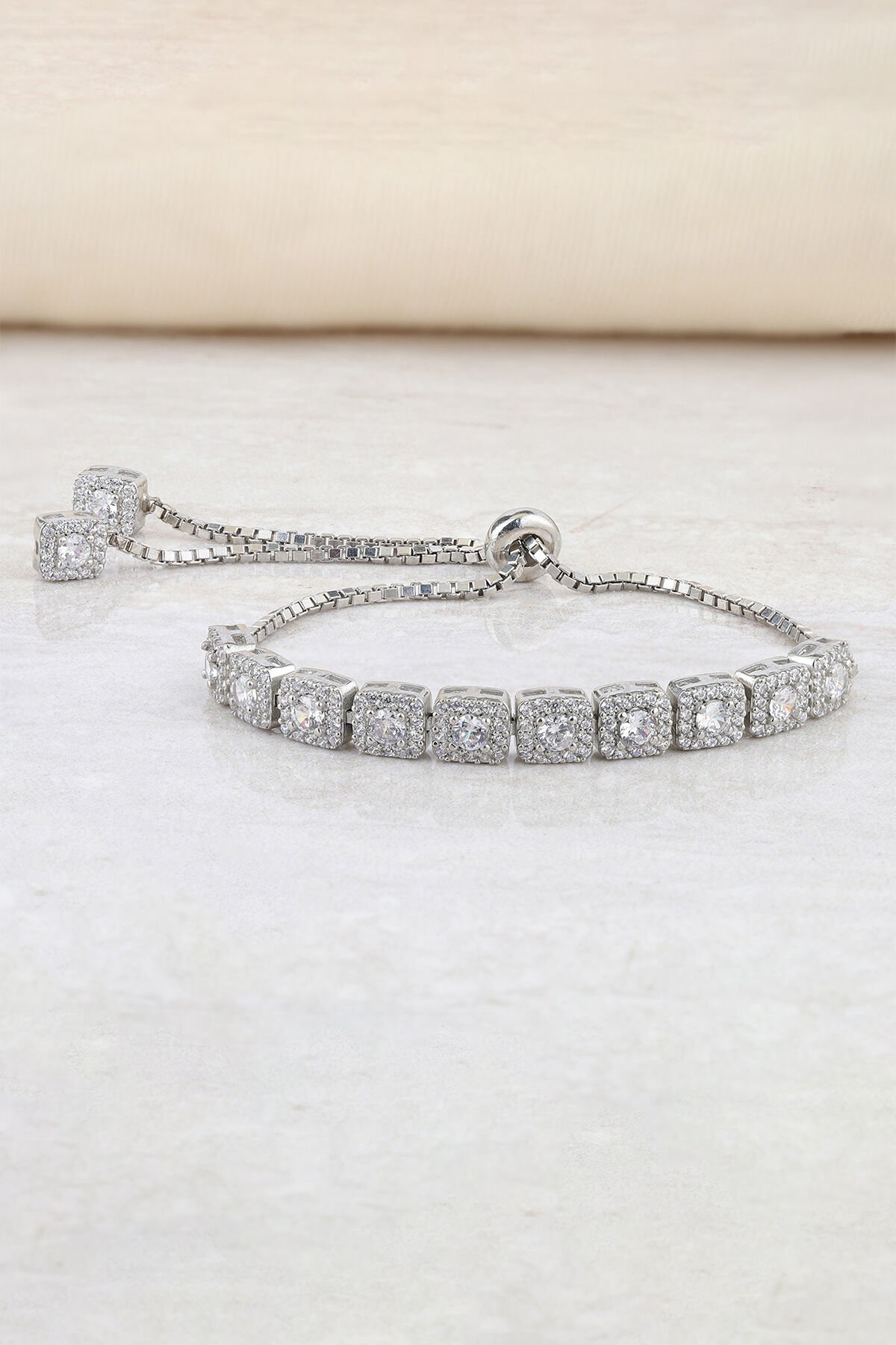 Pırlanta Modeli Aşk Yolu Gümüş Bileklik