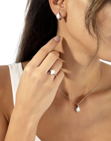 925 Ayar Beyaz Opal Taşlı Gümüş Takı seti