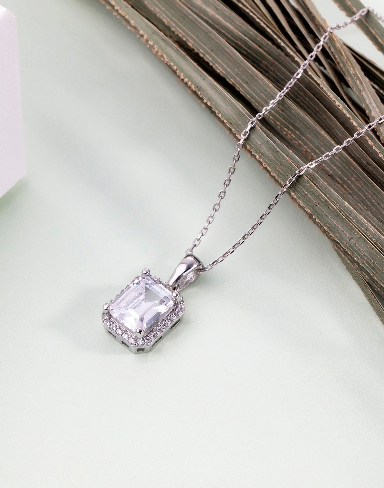 Baget Taşlı Gümüş Kolye