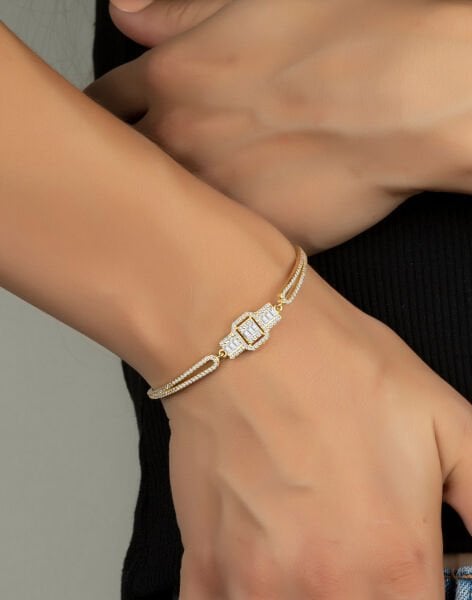 Baget Taşlı Kelepçe Modeli Gümüş Bayan Bilekliği