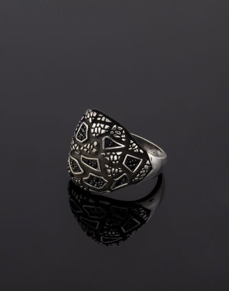 El İşçiliği Özel Tasarım Parça Yüzük