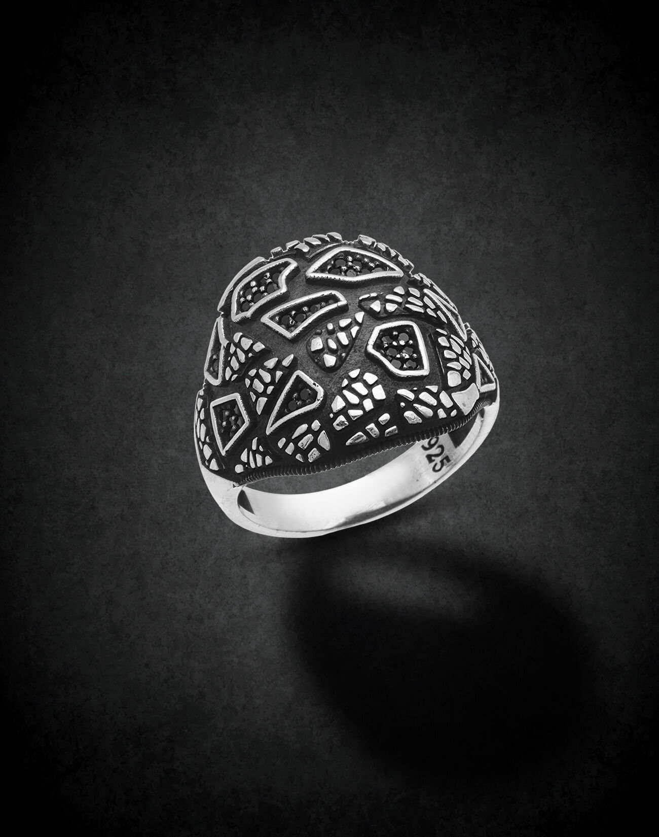 El İşçiliği Özel Tasarım Parça Yüzük