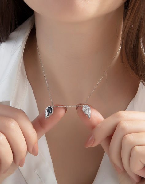 Gümüş Kalp Modeli Mıknatıslı Kolye Rodyum Kaplama