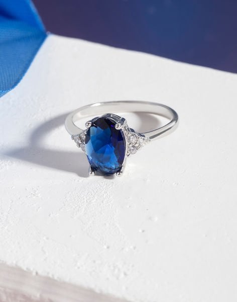 925 Ayar Safir Rengi Oval Taşlı Gümüş Yüzük