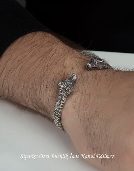 Özel Tasarım Yaylı Gümüş Kurt Erkek Bilekliği