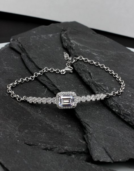 Pırlanta Modeli Baget Taşlı Gümüş Bileklik