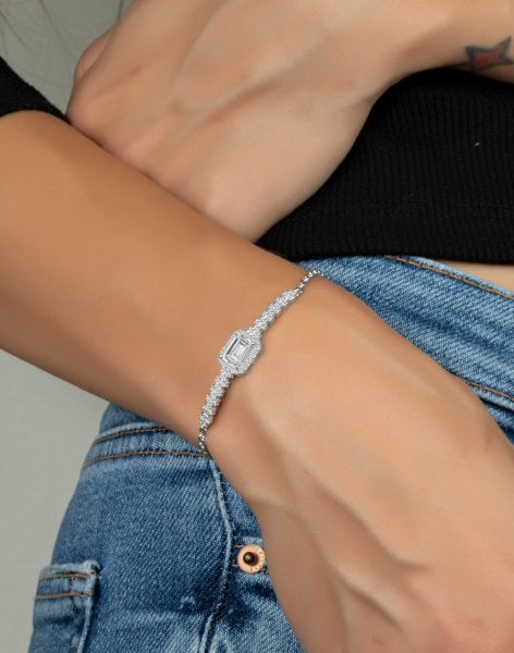 Pırlanta Modeli Baget Taşlı Gümüş Bileklik