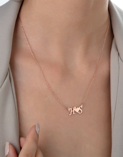 Kişiye Özel Kalp Figürlü Harf Kolye