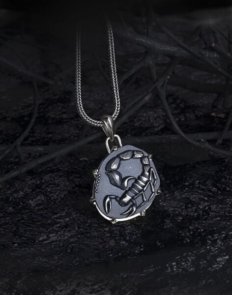 Akrep Burcu Gümüş Kolye