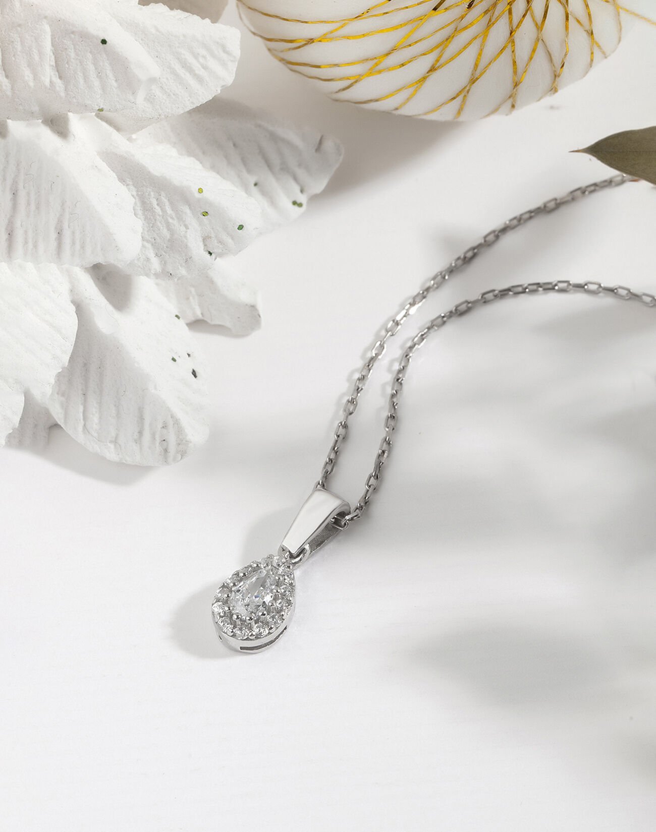 925 Ayar Gümüş Sallantılı Damla Kolye