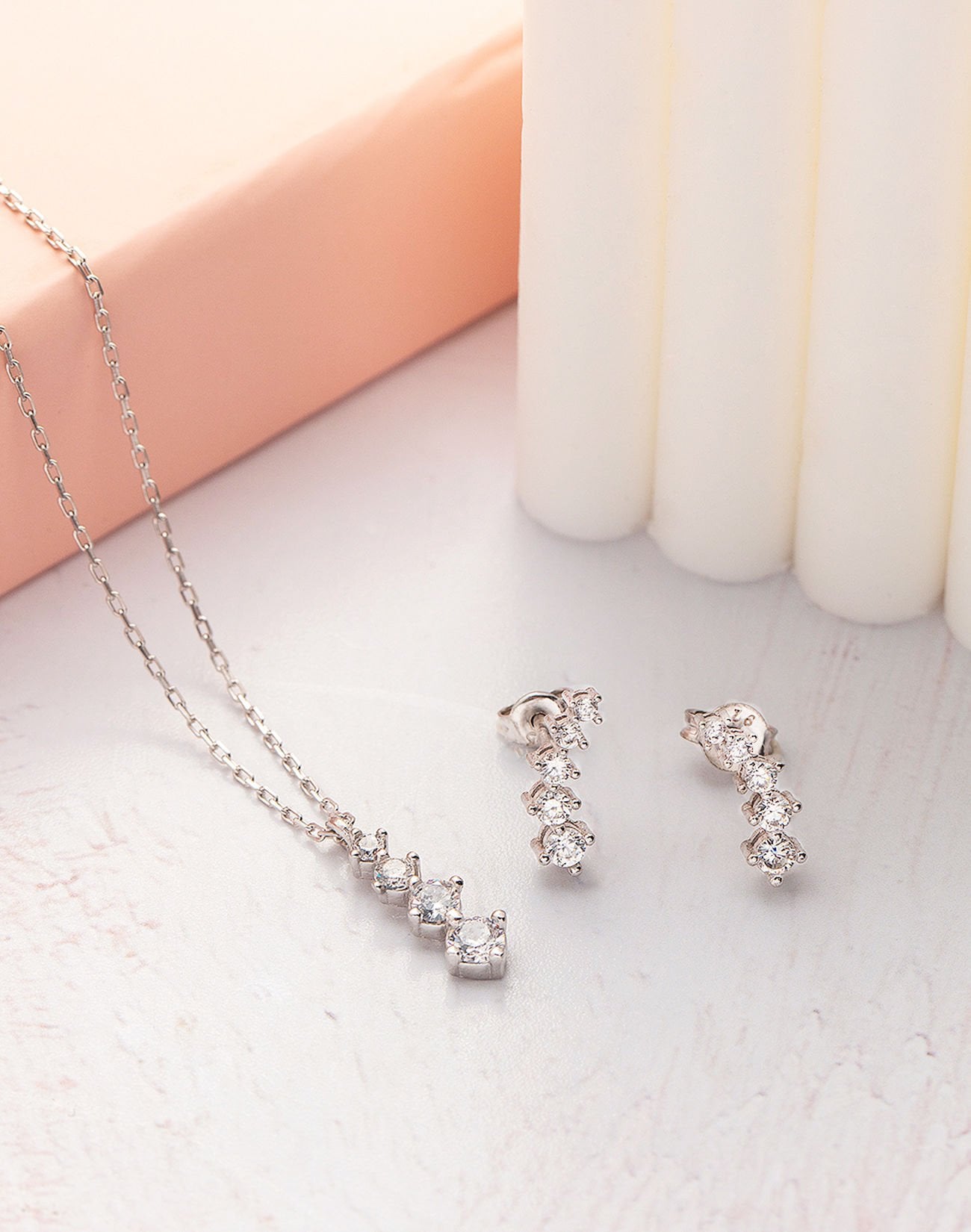 925 Ayar Zarif Zirkon Taşlı Gümüş Takı Seti