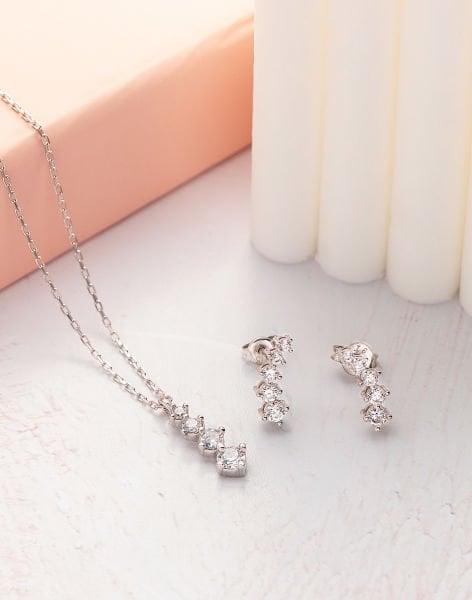 925 Ayar Zarif Zirkon Taşlı Gümüş Takı Seti