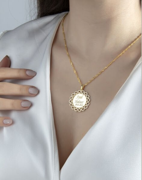 Sonsuzluk Çerçeveli İsimli Gümüş Singapur Kolye