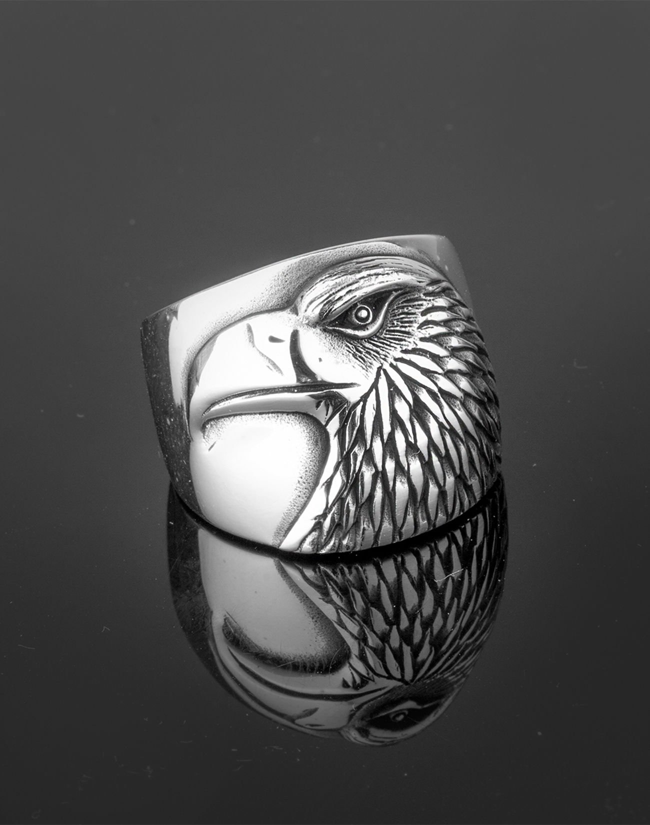 Kartal Figürlü Asil Erkek Yüzüğü
