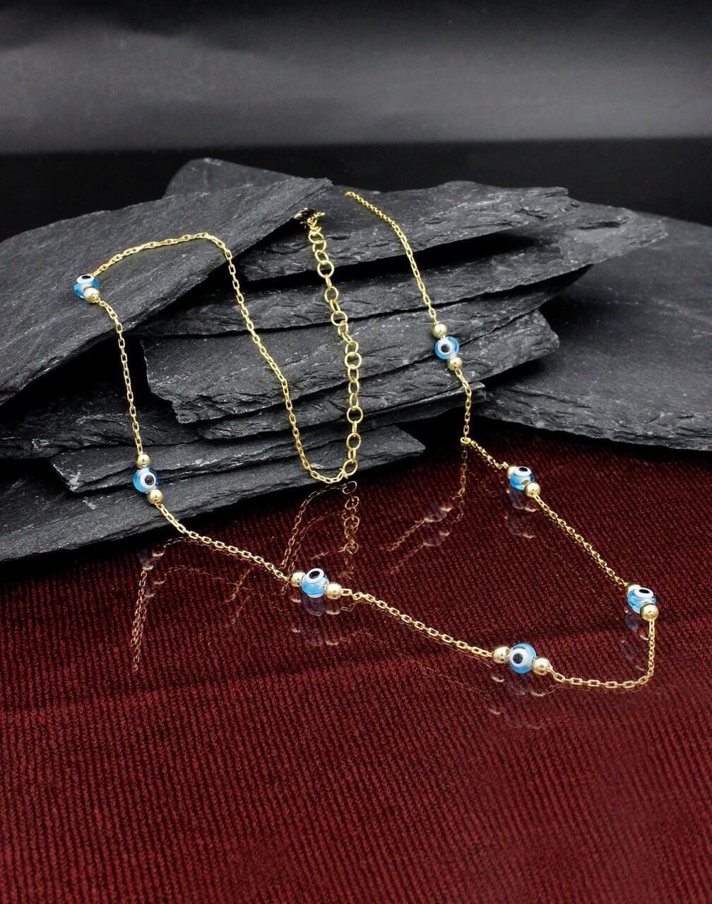 Cam Gözlü Kadın Kolye