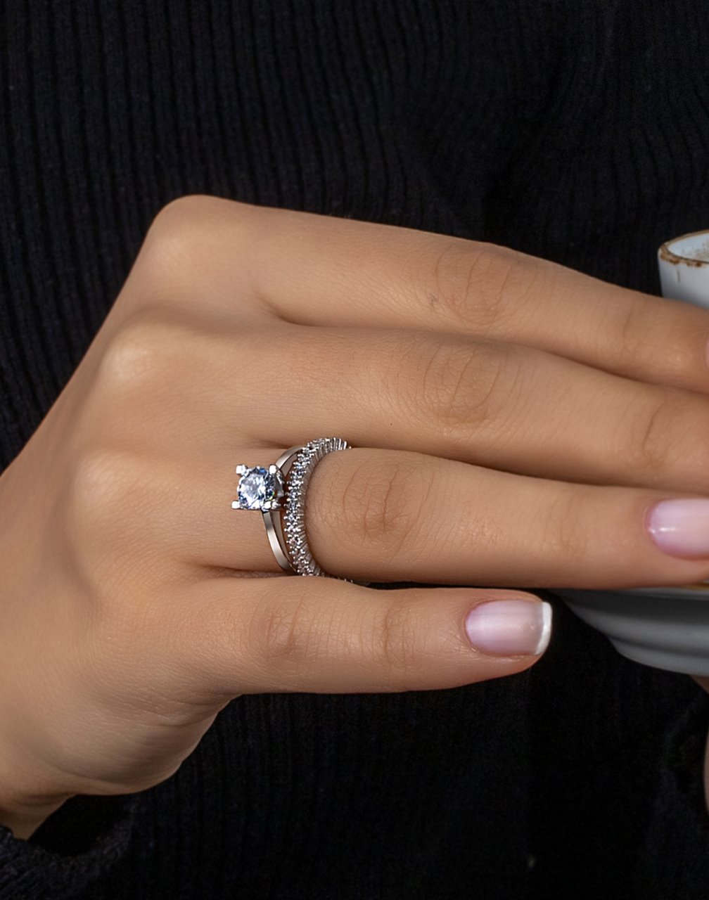 Tam Tur Ve Tek Taşlı Gümüş Yüzük