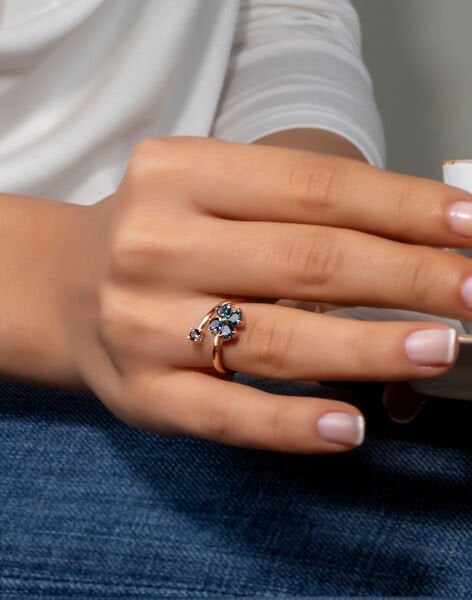 Mistik Topaz Taşlı Yonca Gümüş Yüzük