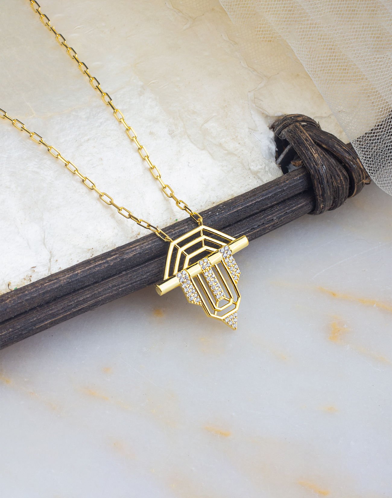 925 Ayar  Leyla Avukat Gümüş Kolye