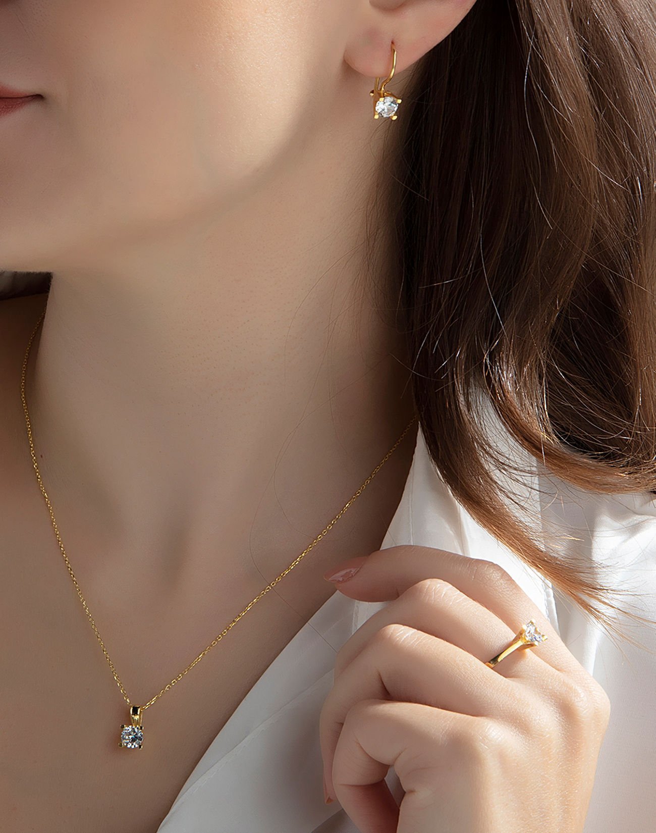 Pırlanta Montürü V Kasa Tek Taş Üçlü Gümüş Takı Seti