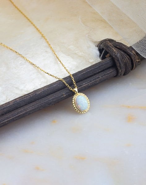 925 Ayar Opal Taşlı Oval Minimal Gümüş Kolye