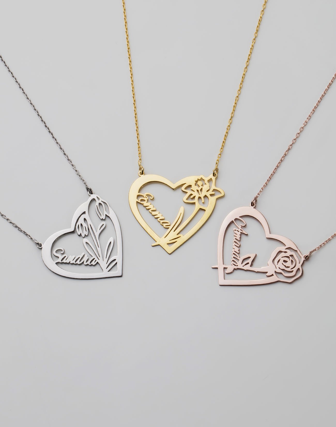 Kişiye Özel Kalpli Çiçekli Gümüş Kolye Rose Kaplama