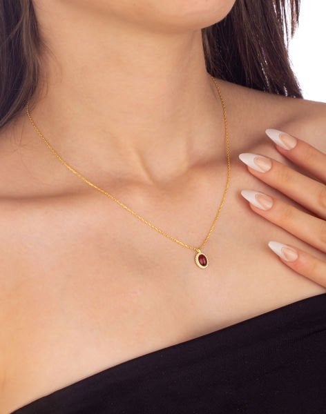 925 Ayar Kırmızı Taşlı Oval Minimal Gümüş Kolye